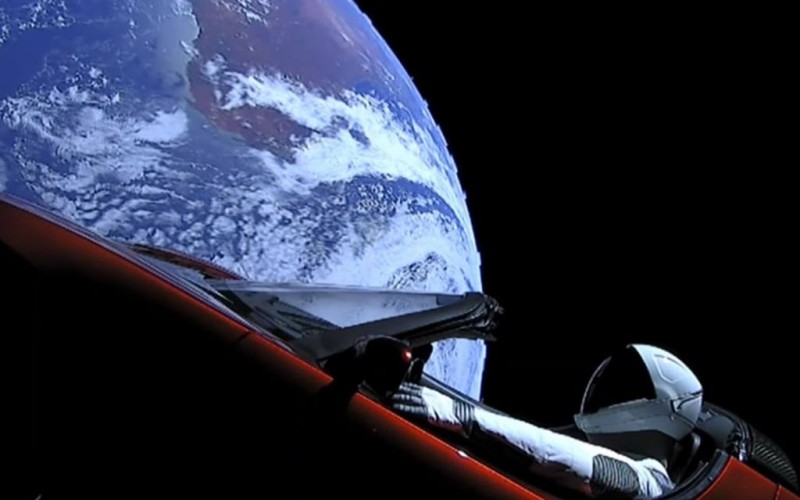 Tesla no Espaço: este é o "condutor" com a melhor vista de sempre