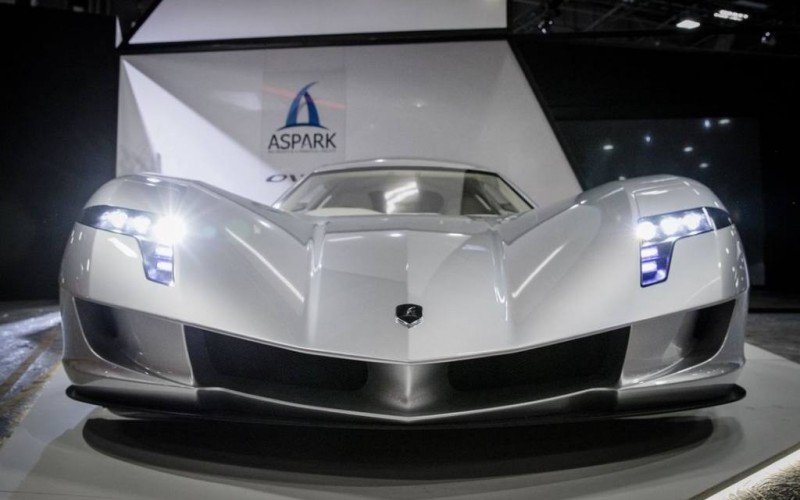 O carro mais rápido do mundo brilhou no Dubai